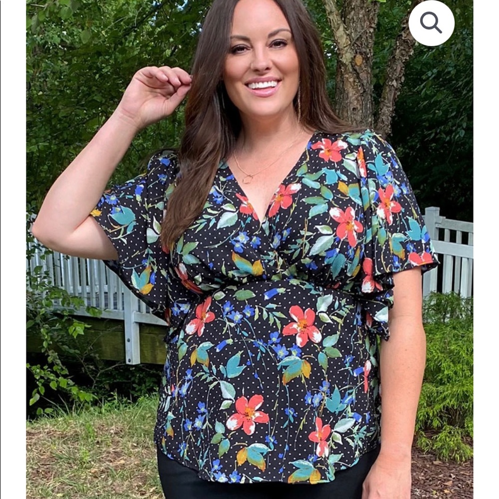 NWT Kiyonna Floral/ Polka Dot Seaside Serenade Top Sz 3x